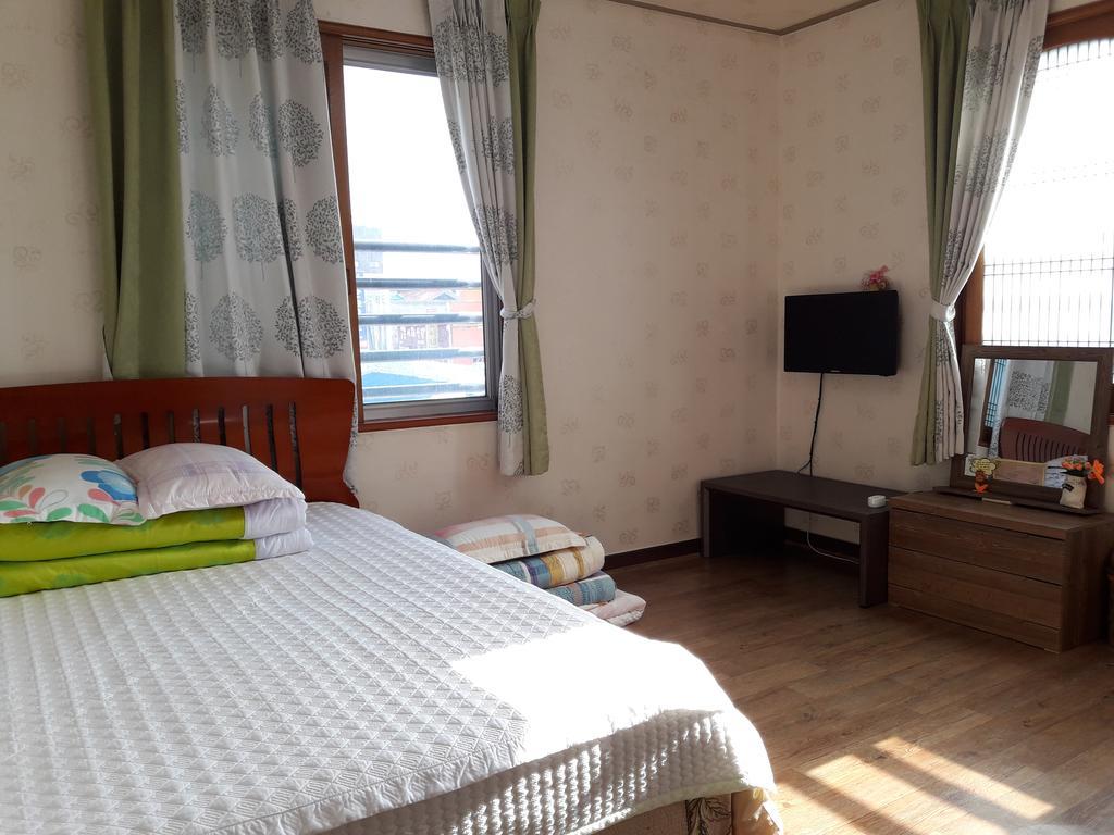 Sun Flower Minbak Seogwipo Extérieur photo